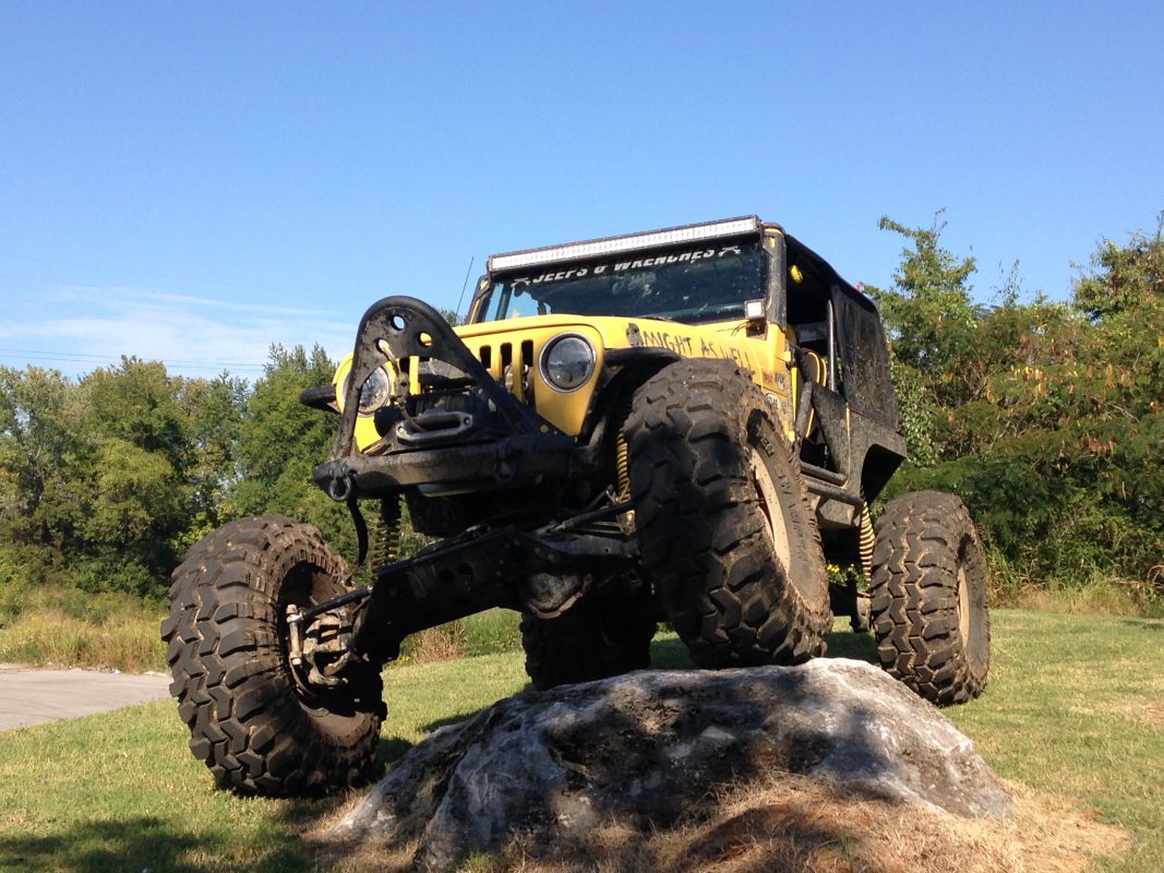 AJs 2001 Jeep Wrangler – Charlies Custom Creations